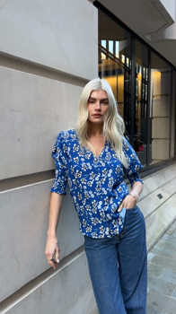 Women's Blue Floral Print Short Sleeve Blouse