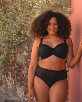 WonderFully Full Cup Bra Black &pound;36, Wonderfully Short Black &pound;19