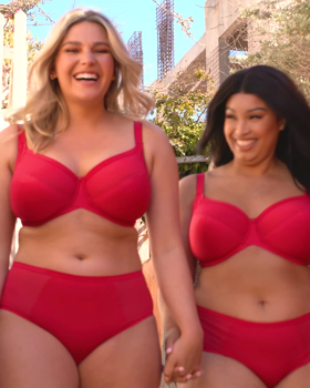 WonderFully Full Cup Bra Strawberry Red &pound;36, Wonderfully Short Strawberry Red &pound;19
